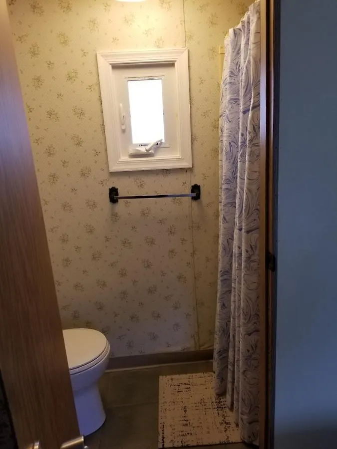 Dorothy And Johns Ocean City Md Vacation Home Sleeps 8 - 3 Bedrooms 2 Full Bath